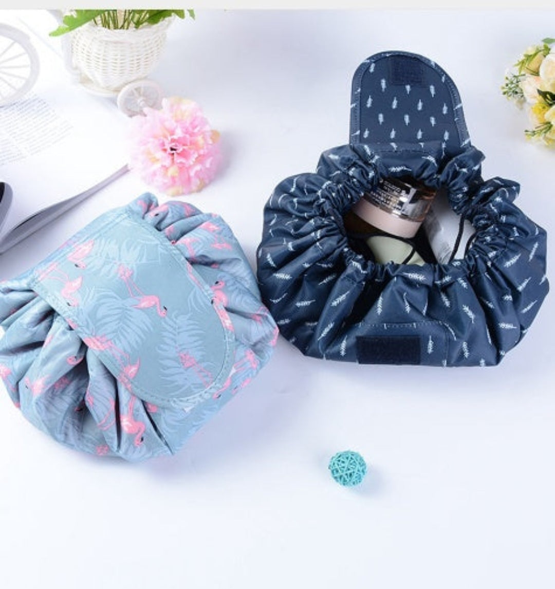 Large Capacity Cosmetic Travel Bag – Waterproof Makeup Organizer for Women - Sally Makeup Accessories 